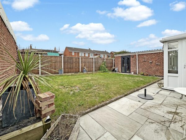 Fisher Close, Collingham, Newark