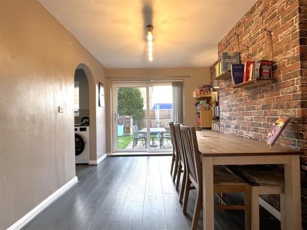Vessey Close, Balderton, Newark