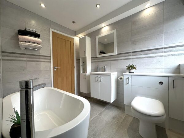 Woodlands, Winthorpe