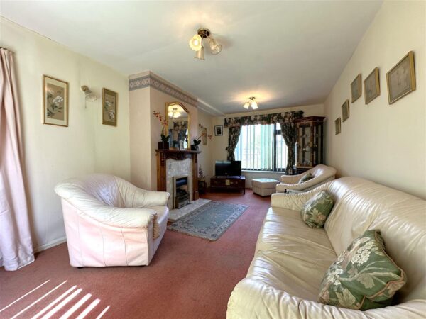 Kennedy Walk, Balderton, Newark