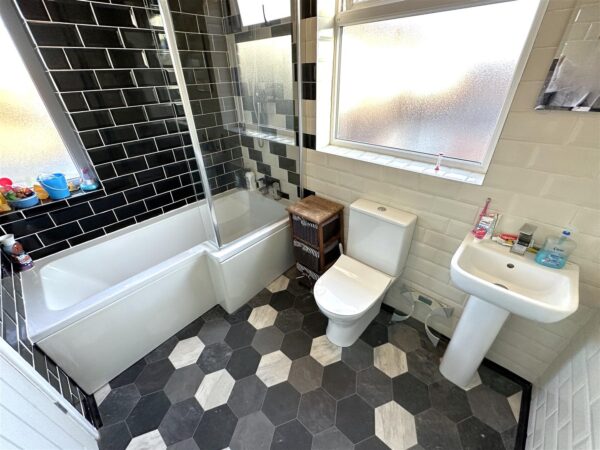 Vessey Close, Balderton, Newark