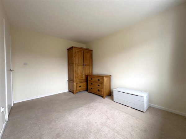 Fisher Close, Collingham, Newark
