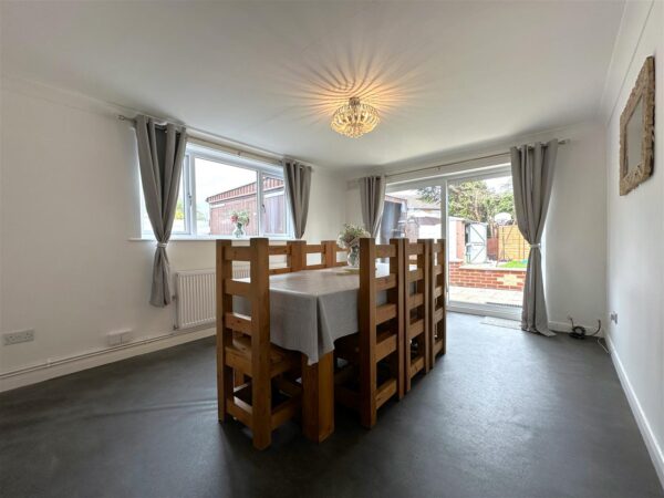 Christopher Crescent, New Balderton, Newark