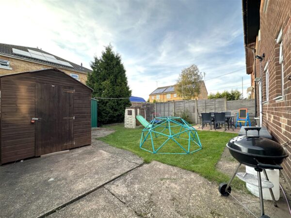 Vessey Close, Balderton, Newark