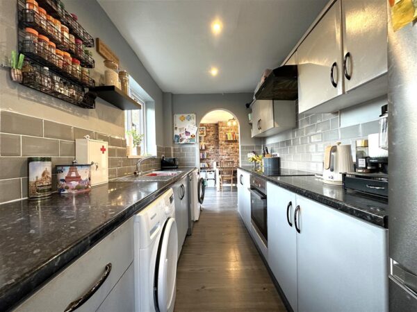 Vessey Close, Balderton, Newark