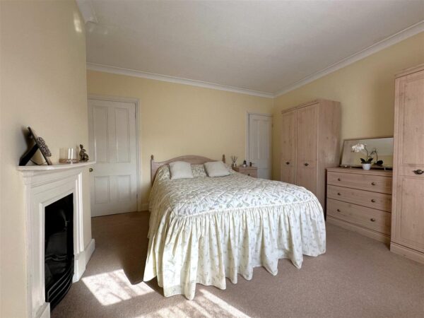 Lime Grove, Newark