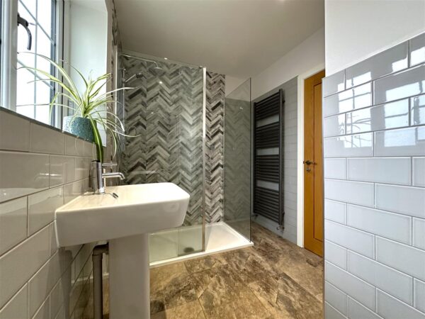 Swinderby Road, Collingham, Newark