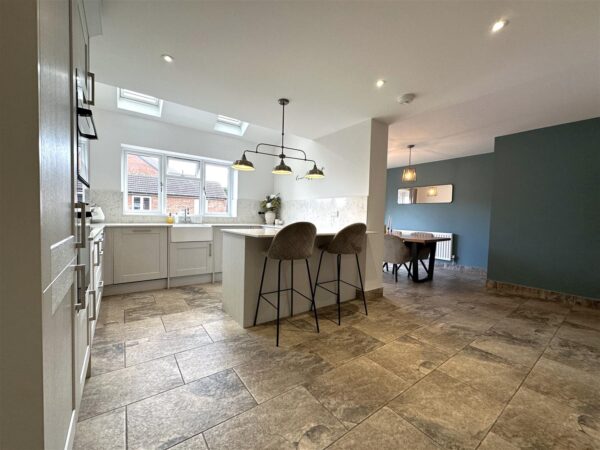 Swinderby Road, Collingham, Newark