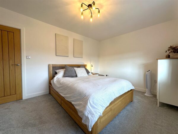 Swinderby Road, Collingham, Newark