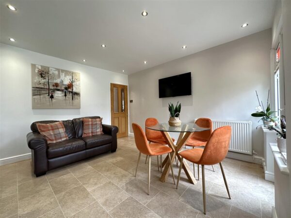 Woodlands, Winthorpe