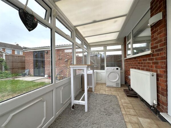 Fisher Close, Collingham, Newark
