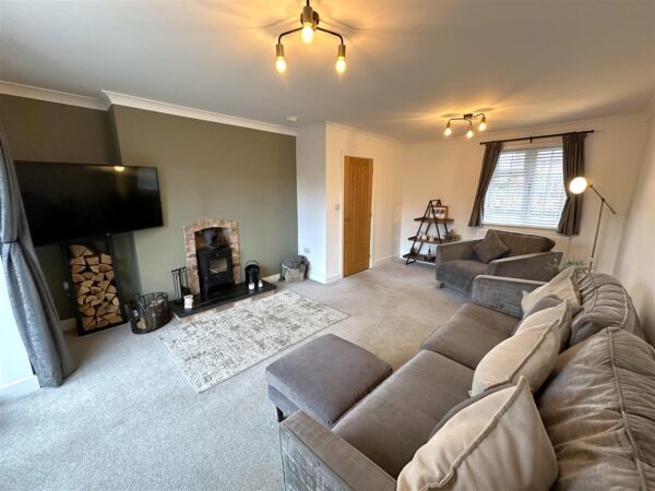 Swinderby Road, Collingham, Newark