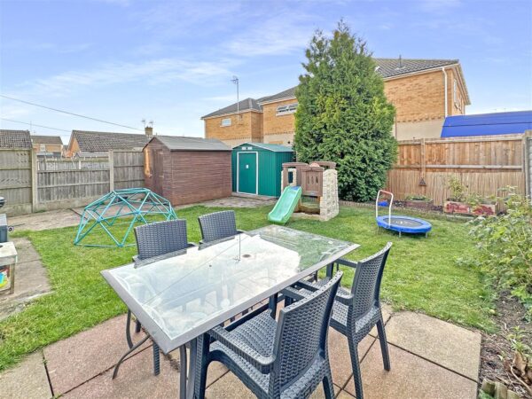 Vessey Close, Balderton, Newark