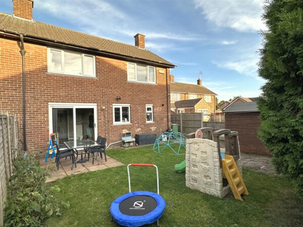 Vessey Close, Balderton, Newark