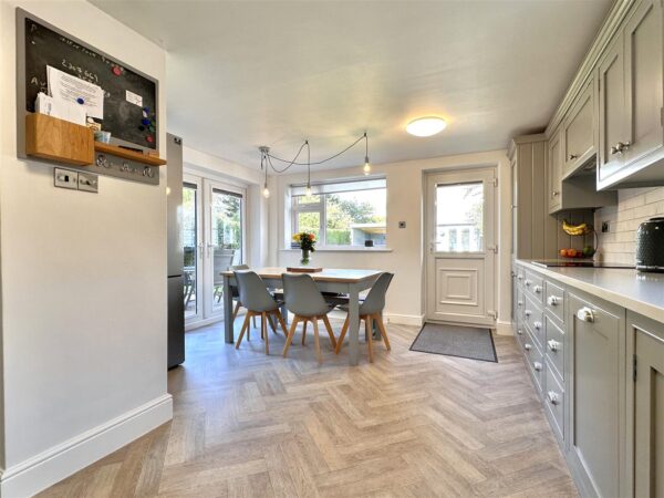 Wordsworth Drive, Balderton, Newark