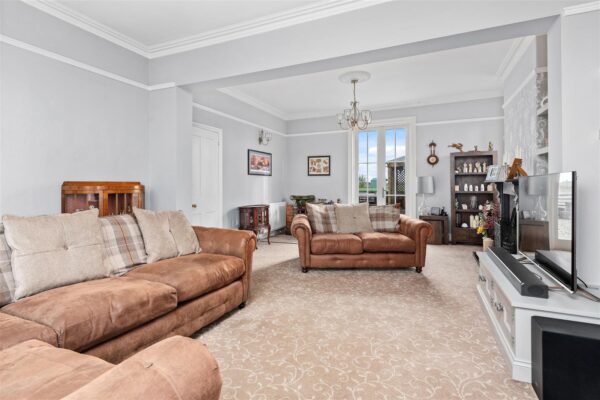 West View, Farm House, Collingham Road, Besthorpe, Newark