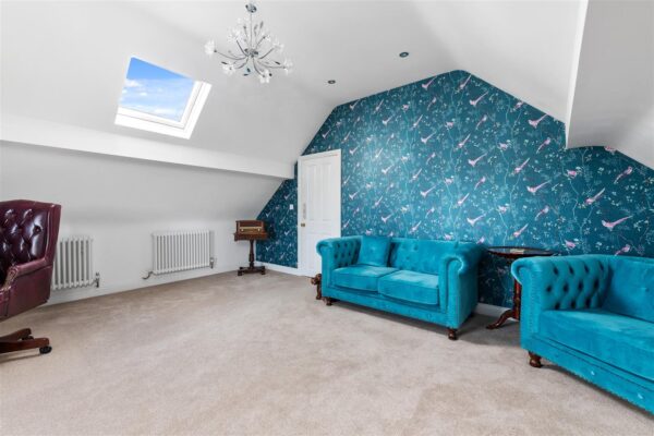 West View, Farm House, Collingham Road, Besthorpe, Newark