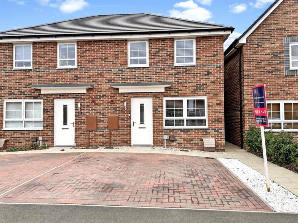 Slingsby Drive, Fernwood, Newark