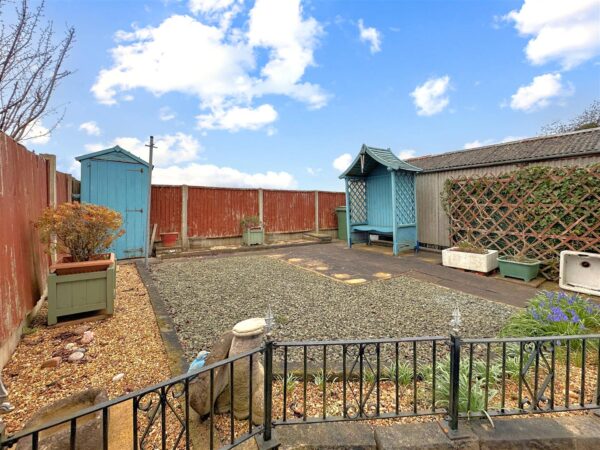 Crow Park Avenue, Sutton-On-Trent, Newark