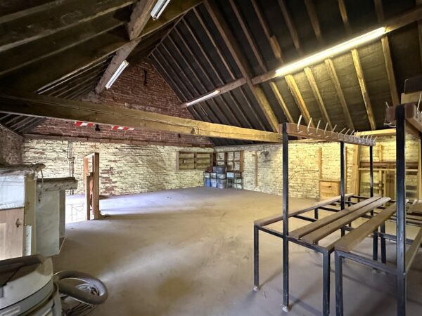 Detached Barn With Planning Permission, Low Road, Besthorpe, Newark