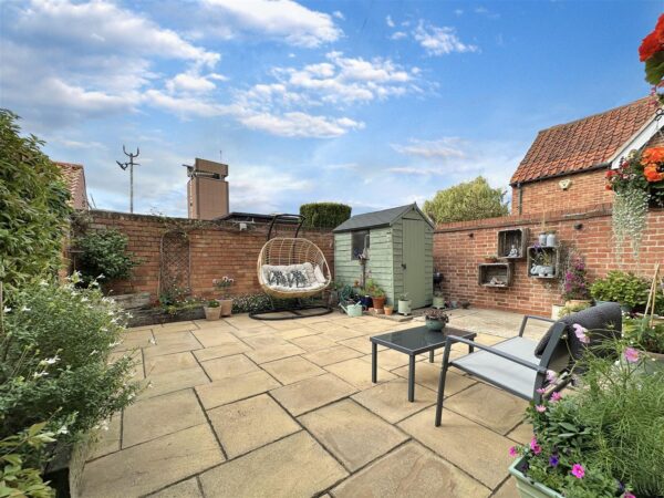 Central Cottage, High Street, Collingham, Newark