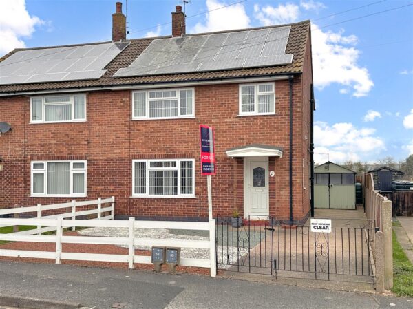 Crow Park Avenue, Sutton-On-Trent, Newark