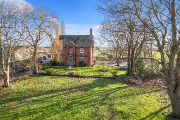 West View, Farm House, Collingham Road, Besthorpe, Newark