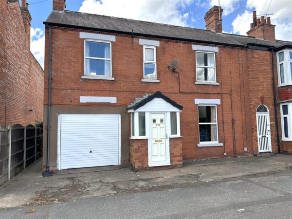 London Road, Balderton, Newark