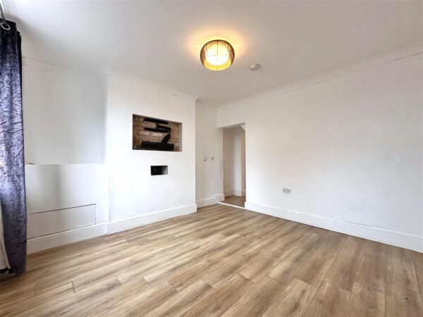 Main Street, Balderton, Newark