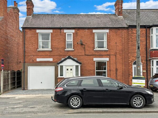 London Road, Balderton, Newark