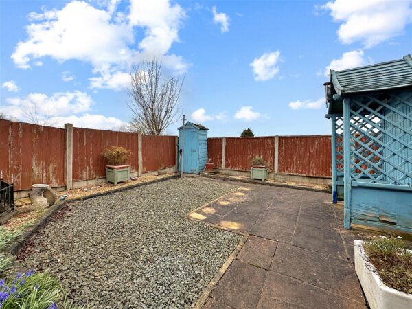 Crow Park Avenue, Sutton-On-Trent, Newark