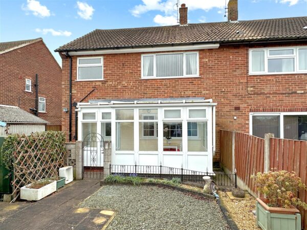 Crow Park Avenue, Sutton-On-Trent, Newark