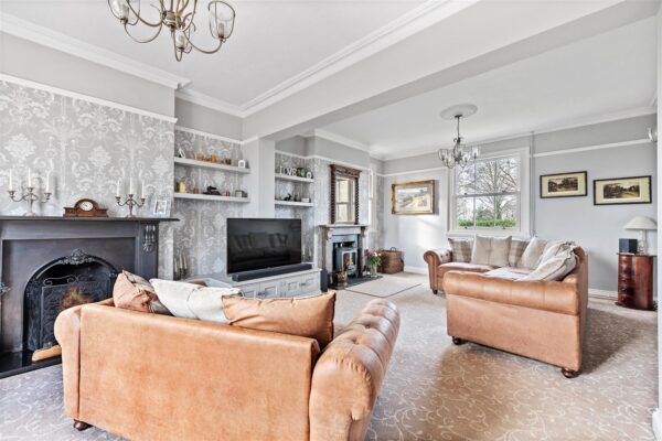 West View, Farm House, Collingham Road, Besthorpe, Newark