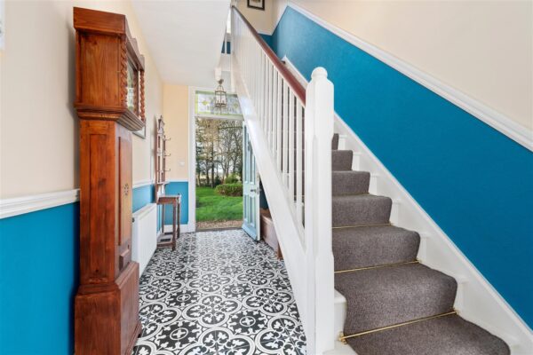 West View, Farm House, Collingham Road, Besthorpe, Newark