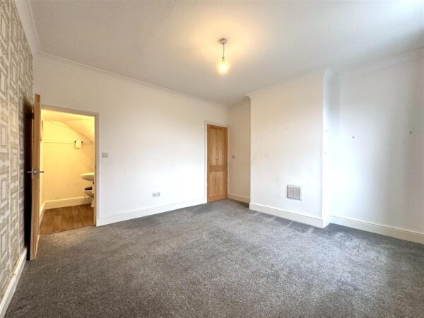 Main Street, Balderton, Newark