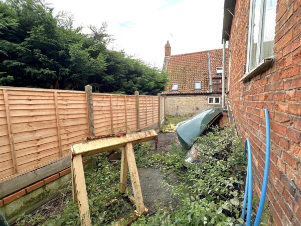 Detached Barn With Planning Permission, Low Road, Besthorpe, Newark