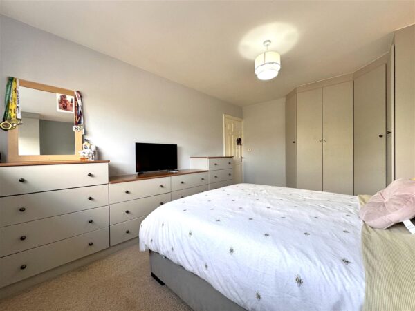 Thorold Road, Barrowby, Grantham, Lincolnshire