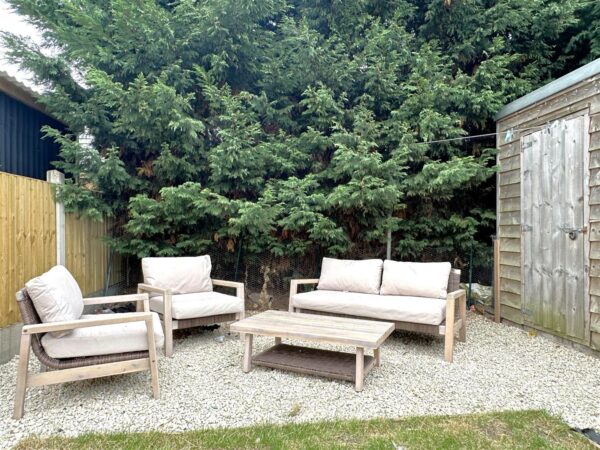 Thoresby Avenue, Newark