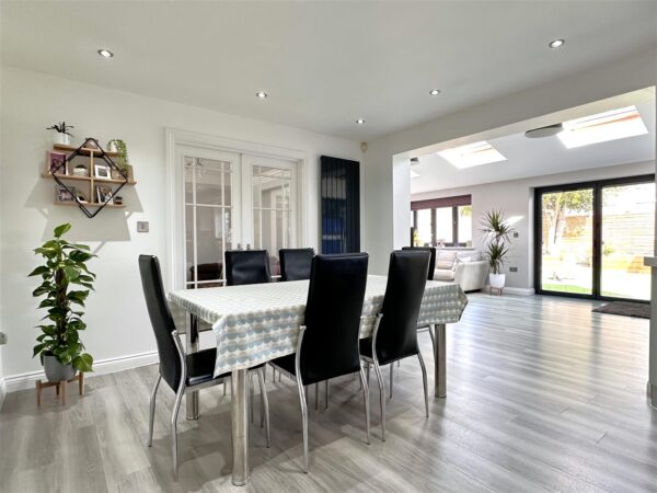 Thorold Road, Barrowby, Grantham, Lincolnshire