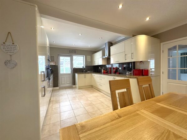 Swinderby Road, Collingham, Newark