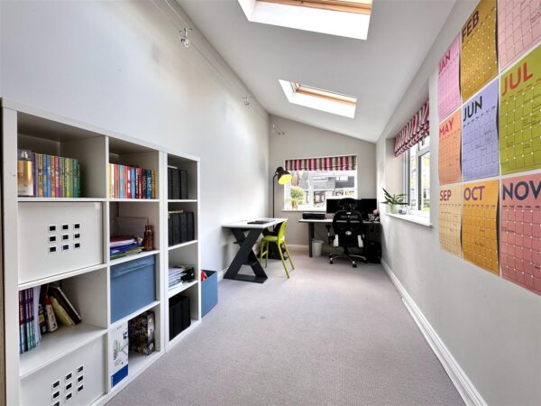 Thorold Road, Barrowby, Grantham, Lincolnshire