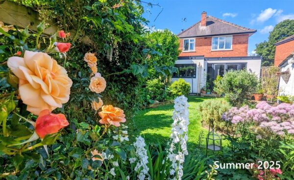 Sytten Lodge, Windsor Road, Newark