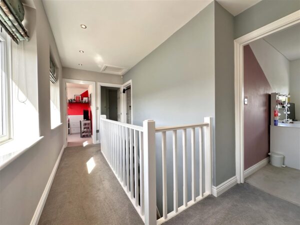 Thorold Road, Barrowby, Grantham, Lincolnshire