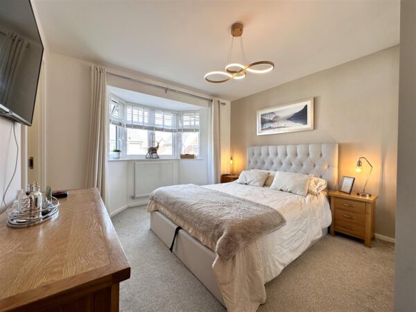 Cloverfield Place, Middlebeck, Newark