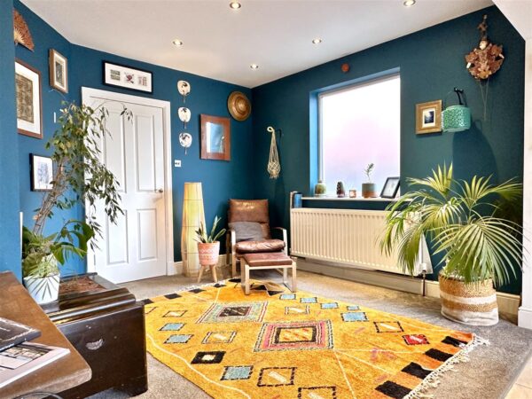 Sytten Lodge, Windsor Road, Newark