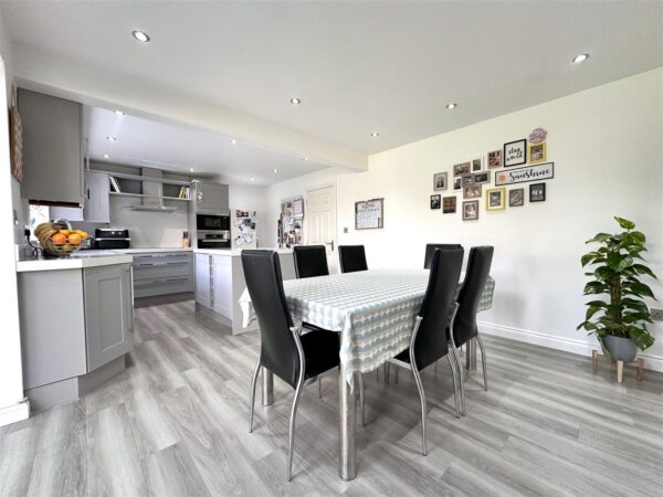 Thorold Road, Barrowby, Grantham, Lincolnshire