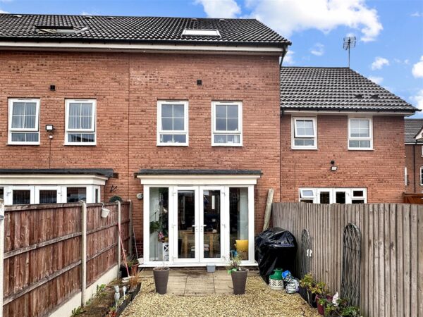 Goldstraw Lane, Fernwood, Newark