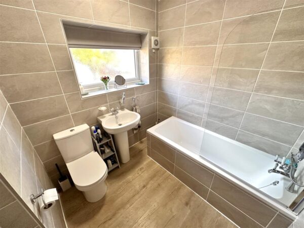 Carlton Road, Newark