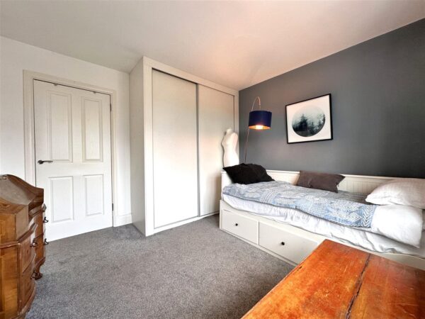 Sytten Lodge, Windsor Road, Newark