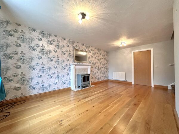 Wickliffe Park, Claypole, Newark